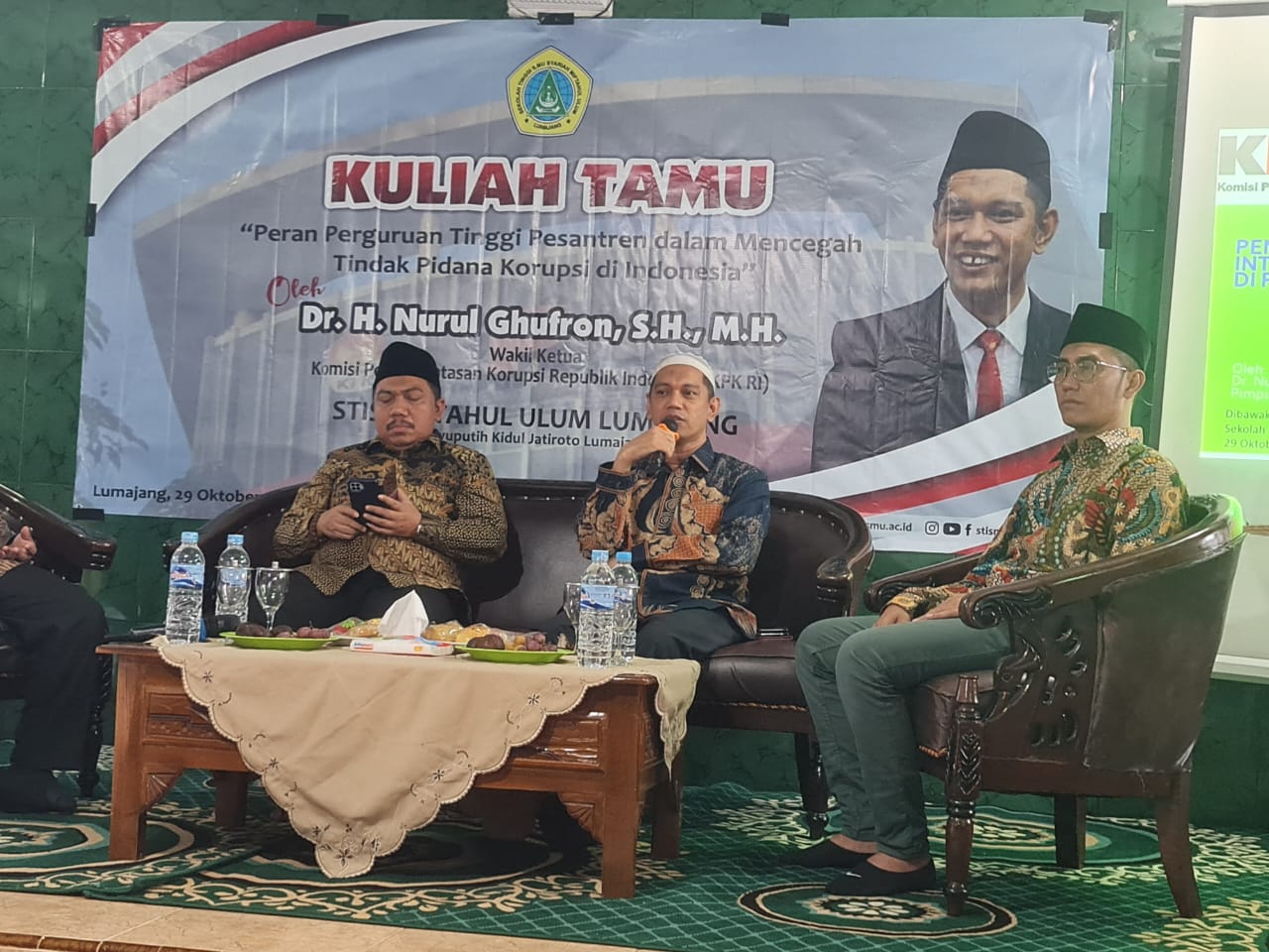 Penyampaian Materi oleh Wakil Ketua KPK RI 